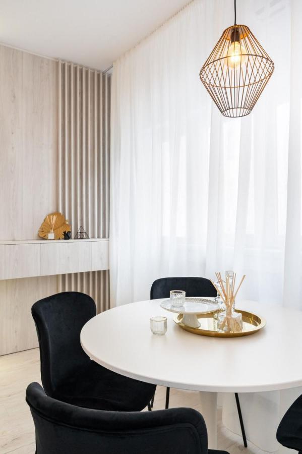 Victoria Charm Apartment Bucureşti Ngoại thất bức ảnh